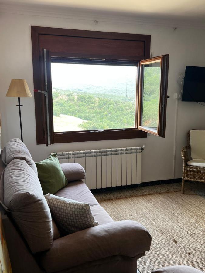 Apartaments La Pertusa 2O Corca  ภายนอก รูปภาพ